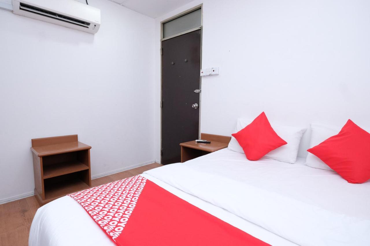 Oyo 715 Mr J Hotel Kota Bharu Exterior foto