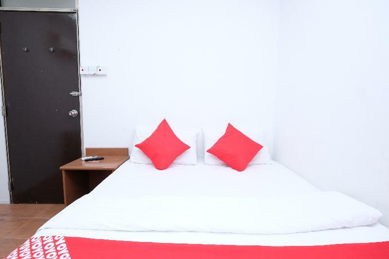 Oyo 715 Mr J Hotel Kota Bharu Exterior foto