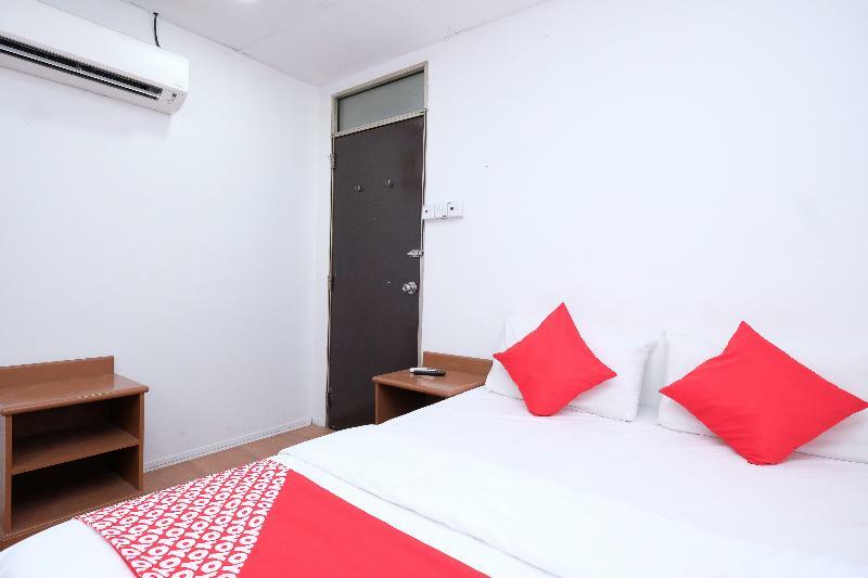 Oyo 715 Mr J Hotel Kota Bharu Exterior foto